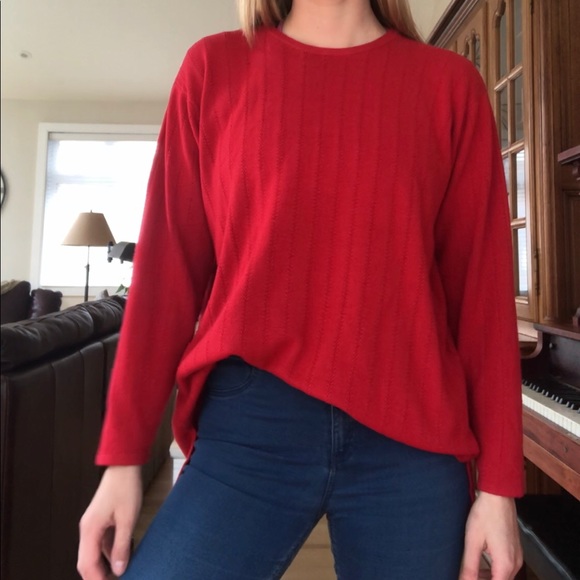 Red long sleeve - Picture 2 of 5